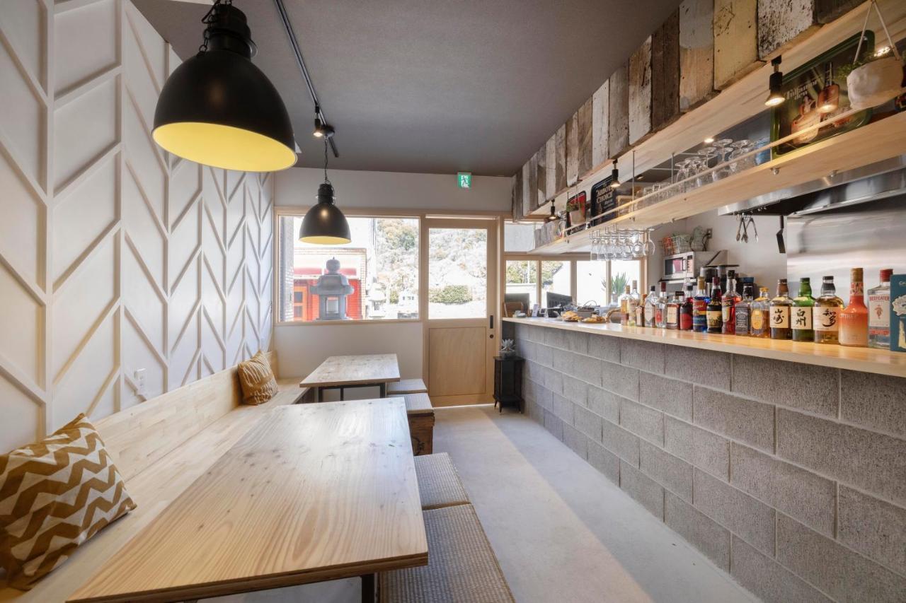 Coliving&Cafe SANDO Imabari Railway Station Eksteriør billede