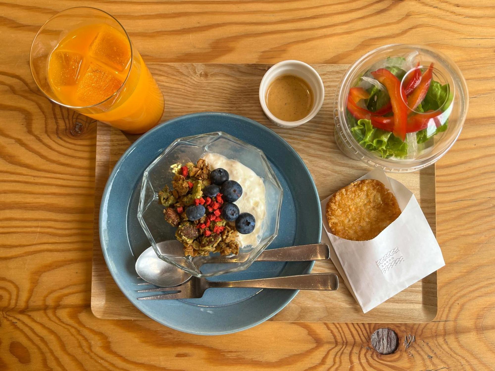 Coliving&Cafe SANDO Imabari Railway Station Eksteriør billede